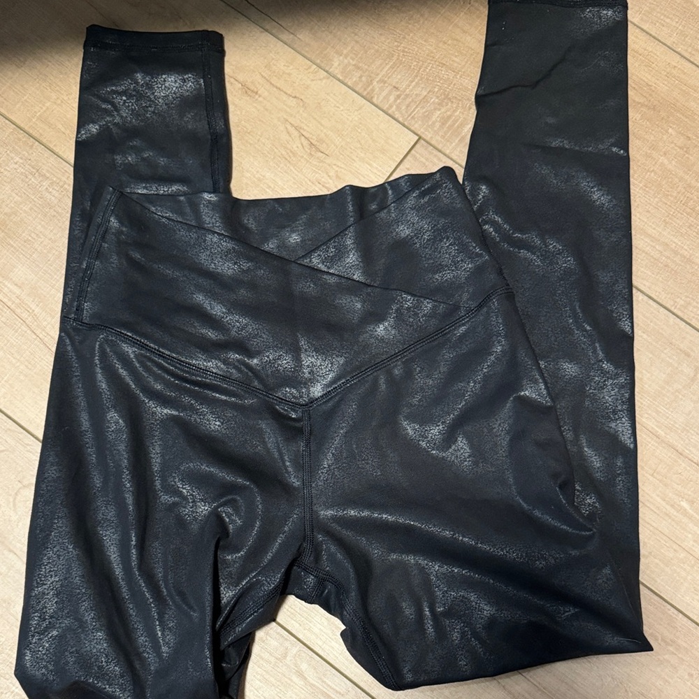 AERIE Black Shiny Leggings